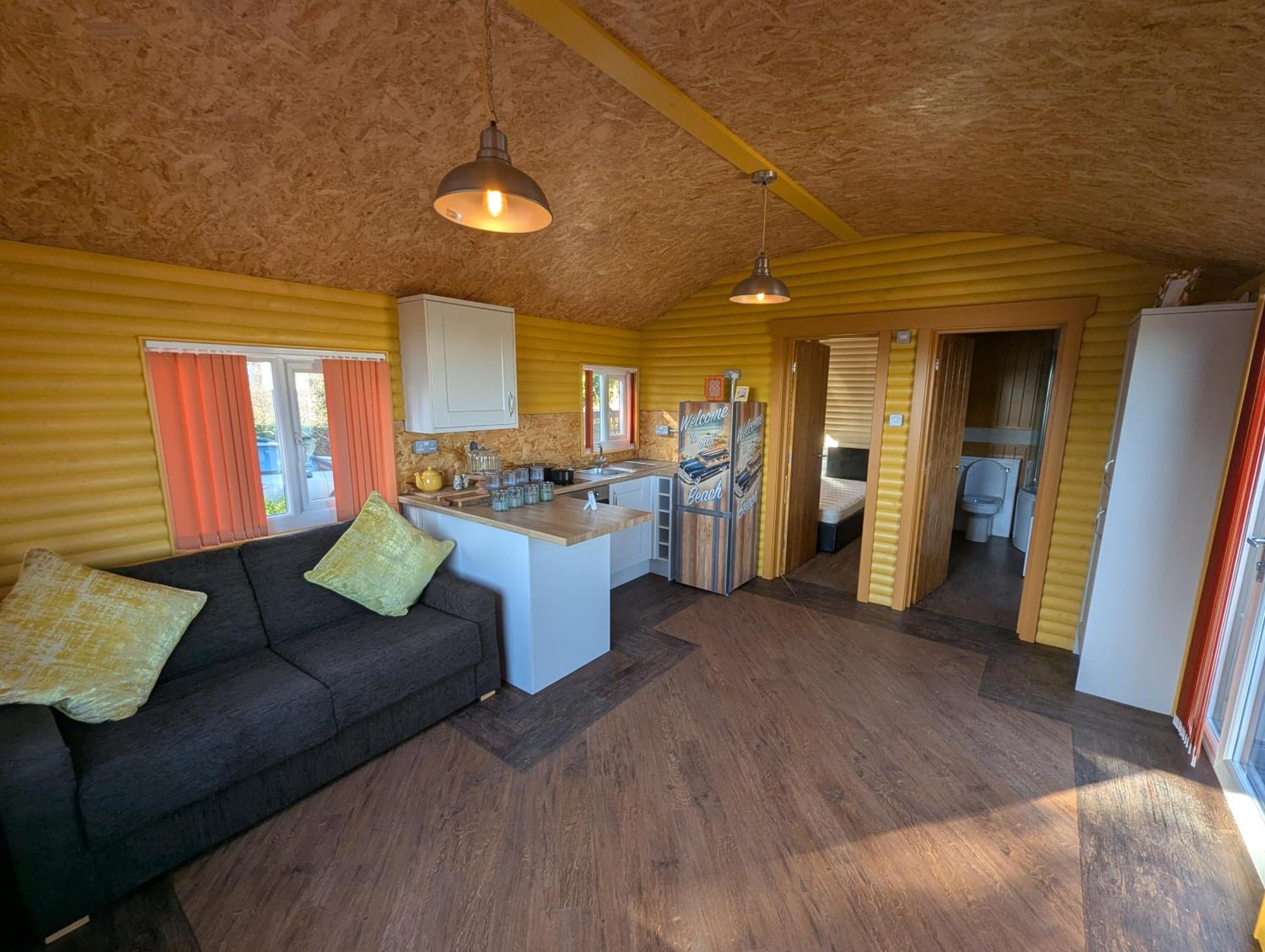 Eat And Sleep Lindisfarne Hostel Beal Exterior photo